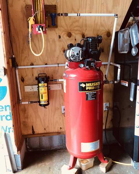 Best air compressor water separator for painting What is an air compressor water separator?