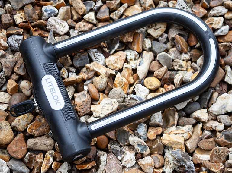 Best chain lock againt angle grinder 3. Brand C