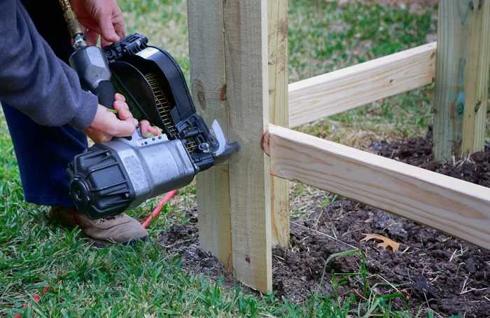 Best commercial nail gun for fencing Durability and Reliability: Choosing a Nail Gun that Can Withstand the Demands of Fencing