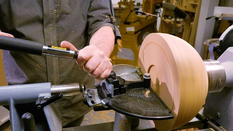 Best lathe tools for bowl turning What is Bowl Turning?