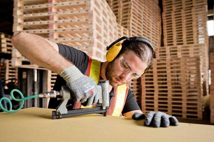 Key Considerations for Choosing a Nail Gun for Crown Molding