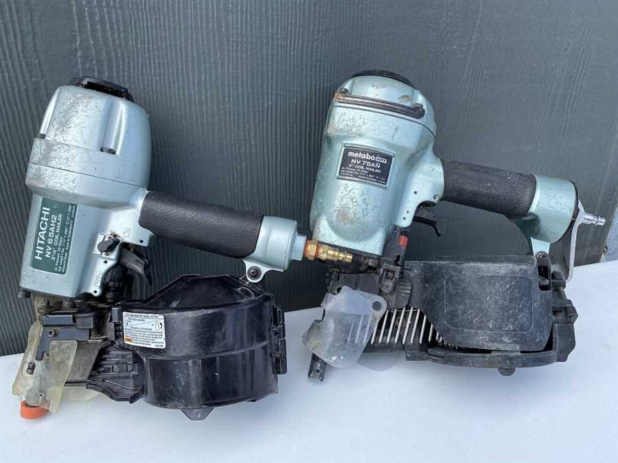 Best nail gun for hardie plank siding 3. DeWalt DW66C-1 Siding Nailer