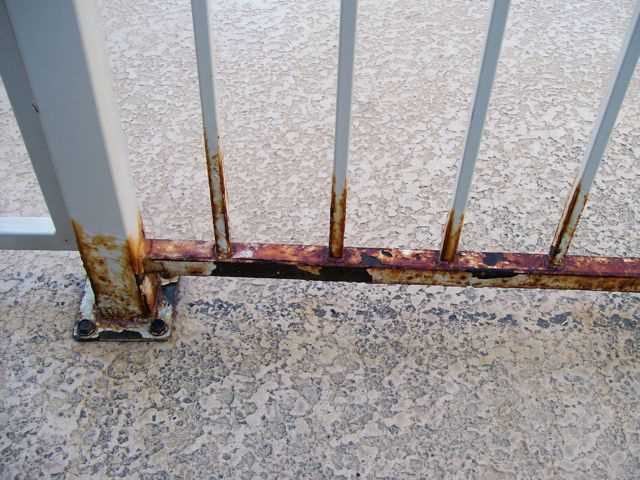 Best small emery drill for preparing metal railings for painting Importance of preparing metal railings before painting