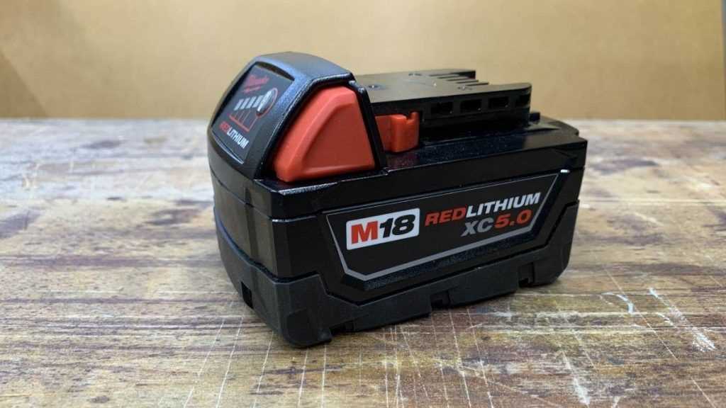 How Long Do Cordless Drill Batteries Last? 6. Use a battery storage case