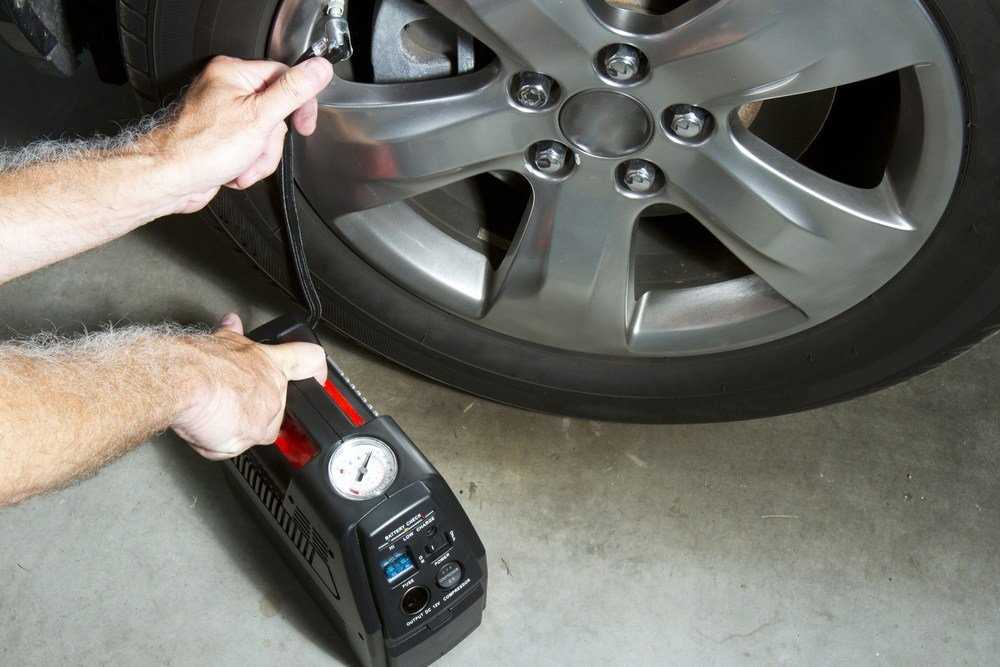 How many amps does an air compressor use? 2. Regular maintenance and cleaning