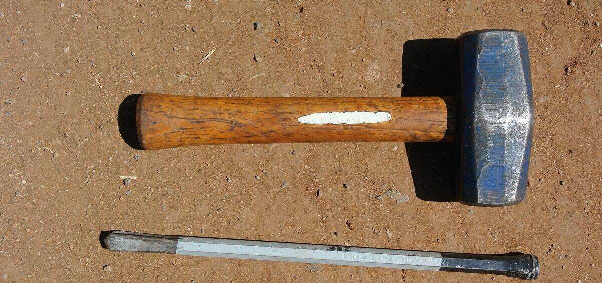 How to Change Angle Grinder Blade Without Tool: Step-by-Step Guide Step 2.1: Secure the Blade Using a Wrench