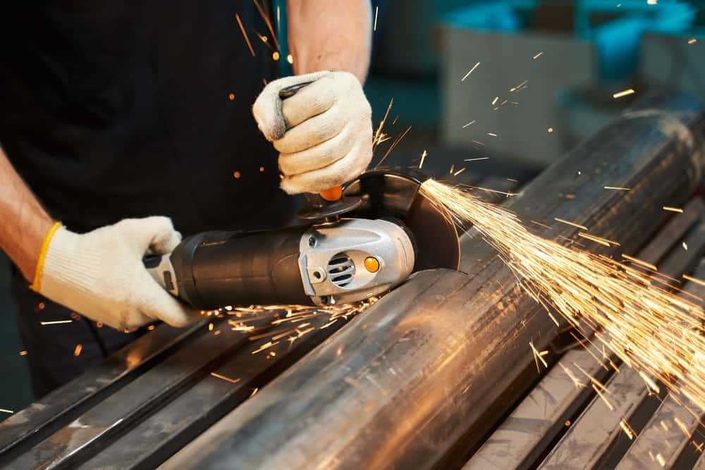 Effective Techniques for Cutting Cast Iron Pipe with an Angle Grinder 1. Wear Protective Gear