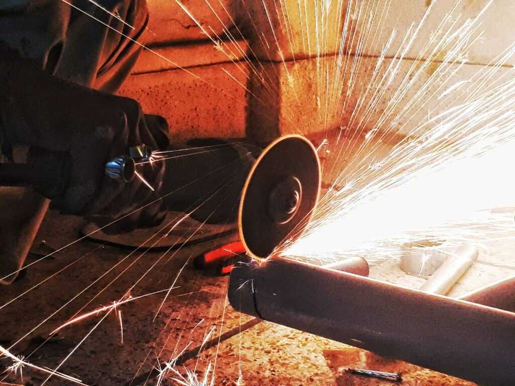 Effective Techniques for Cutting Cast Iron Pipe with an Angle Grinder 3. Secure the Workpiece