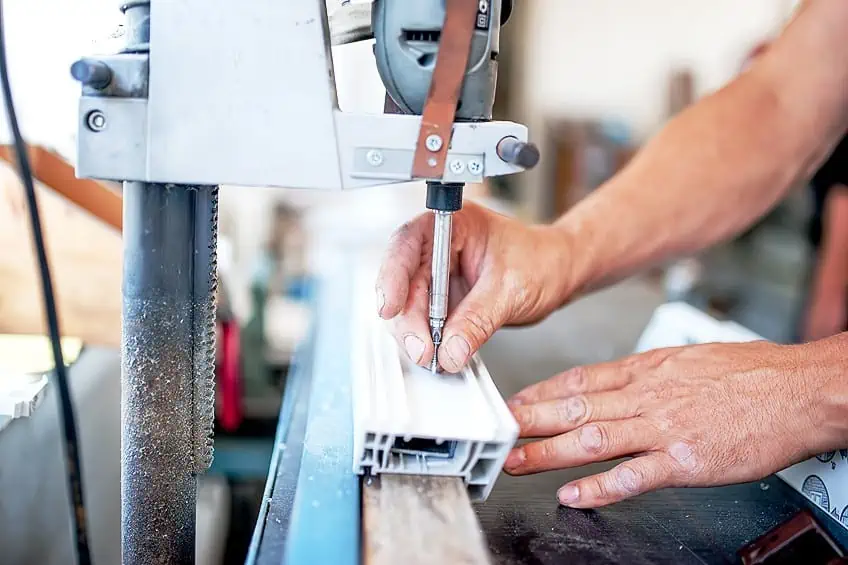 Easy and Effective Ways to Cut Screws with a Drill 3. Cutting oil or lubricant