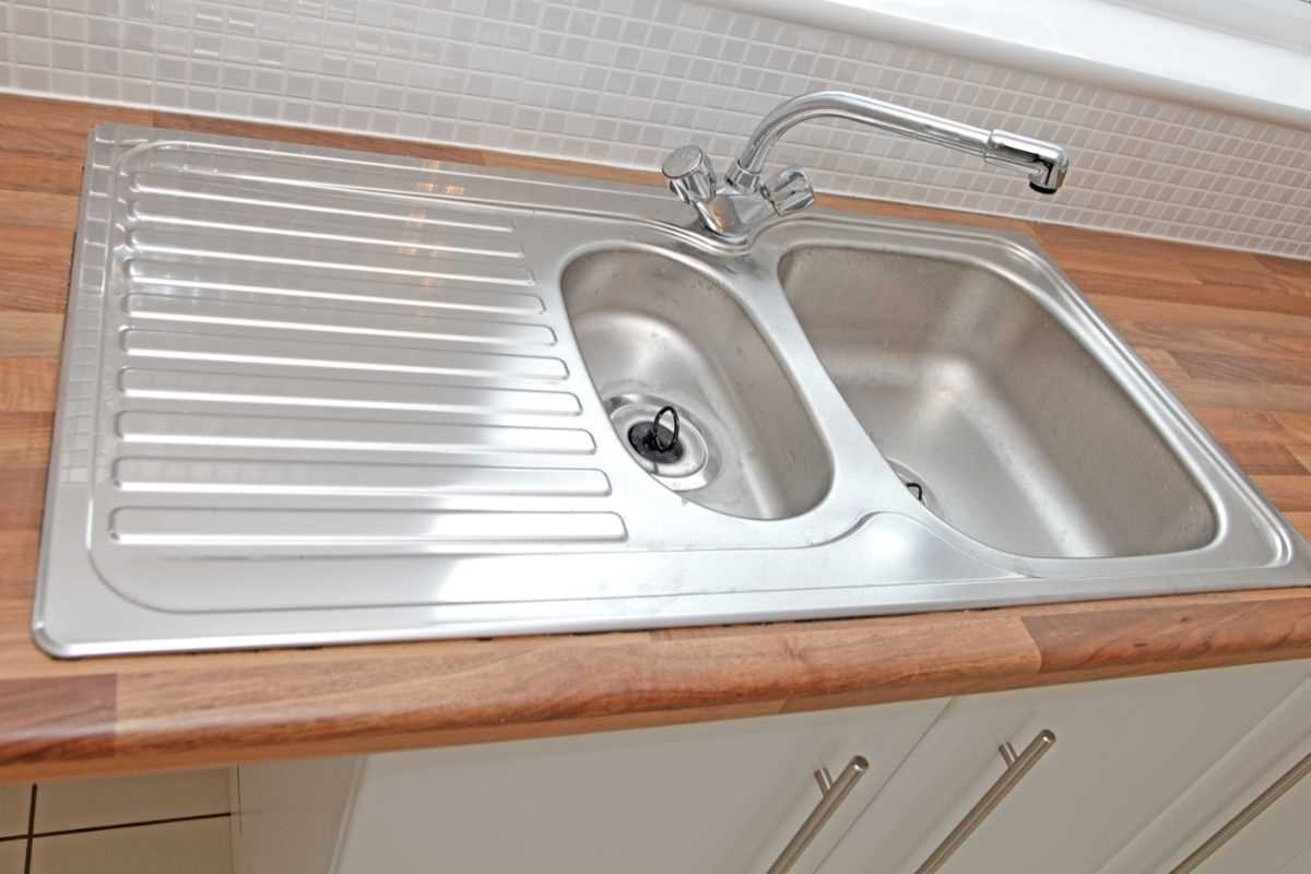 4. Install the desired fixture