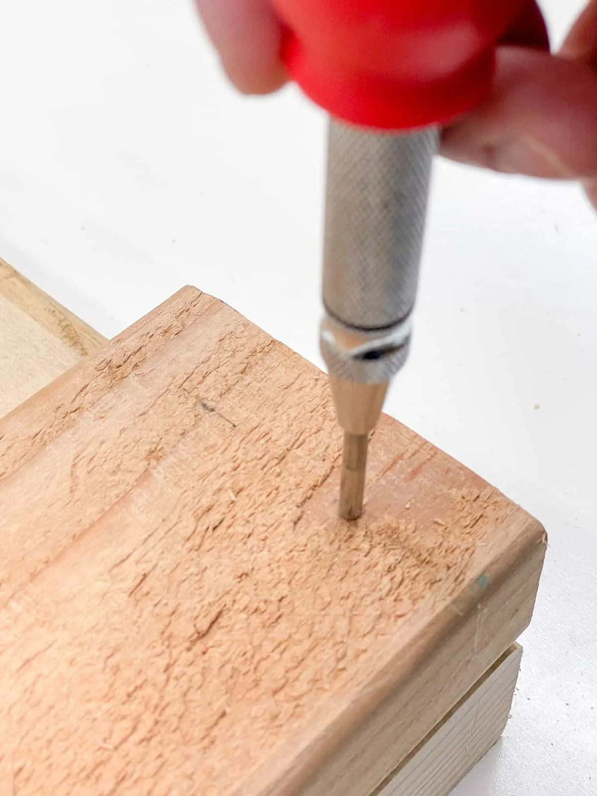 Learn how to drill a hole in wood for a screw like a pro Step 7: Remove the Drill