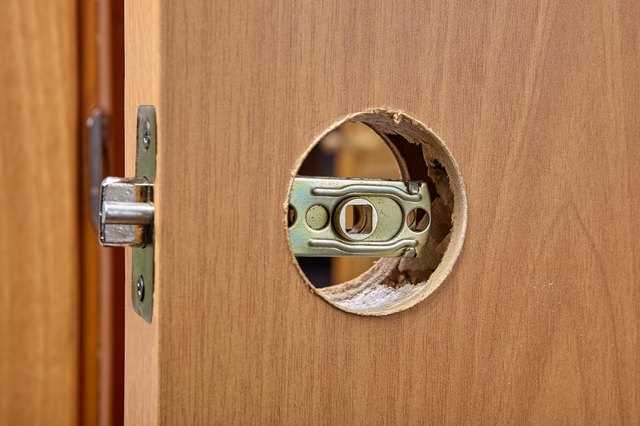 Step-by-Step Guide: How to Drill a Door Latch Hole with Precision Instructions: