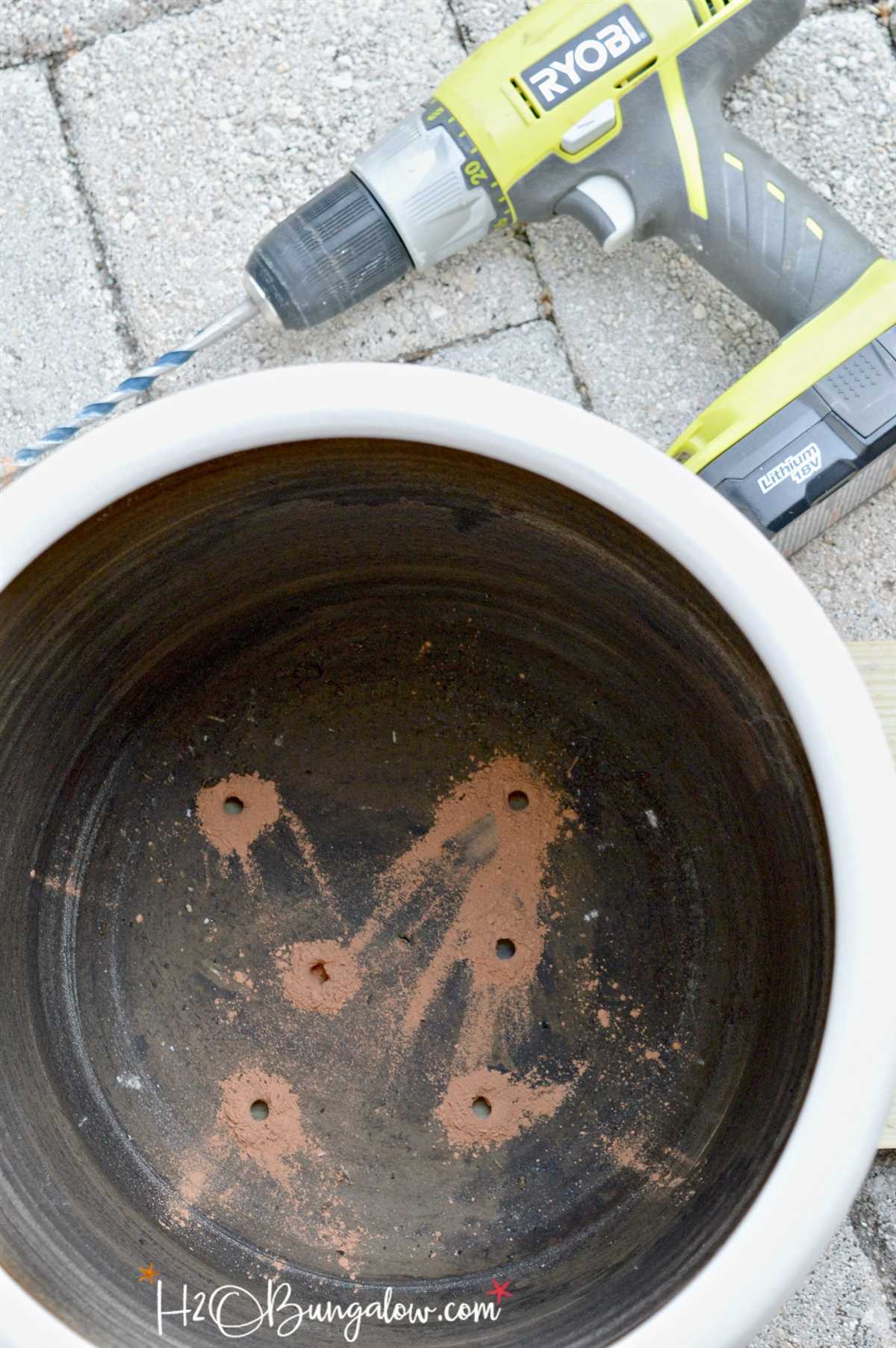 Steps to drill holes in clay pots 5. Keep the drill bit cool