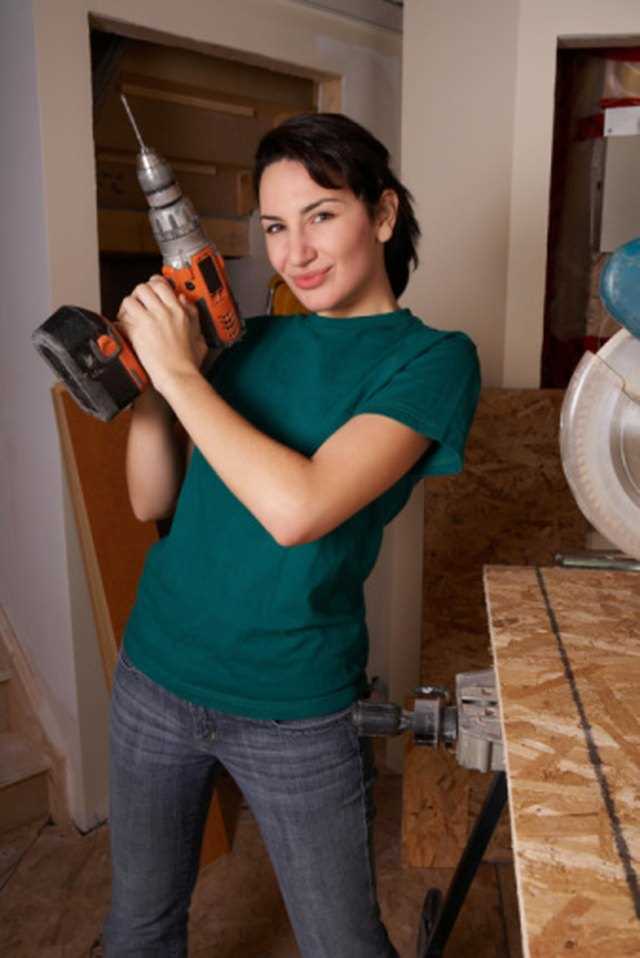 Step-by-Step Guide on How to Drill Through Plaster Safely 9. Clean up