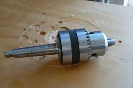 Loosening the Chuck Screw
