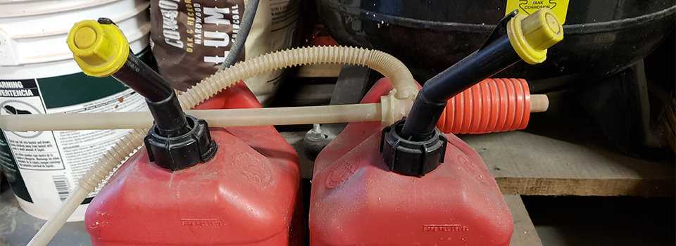 Easy and Efficient Way to Siphon Gas with an Air Compressor Setting up the air compressor