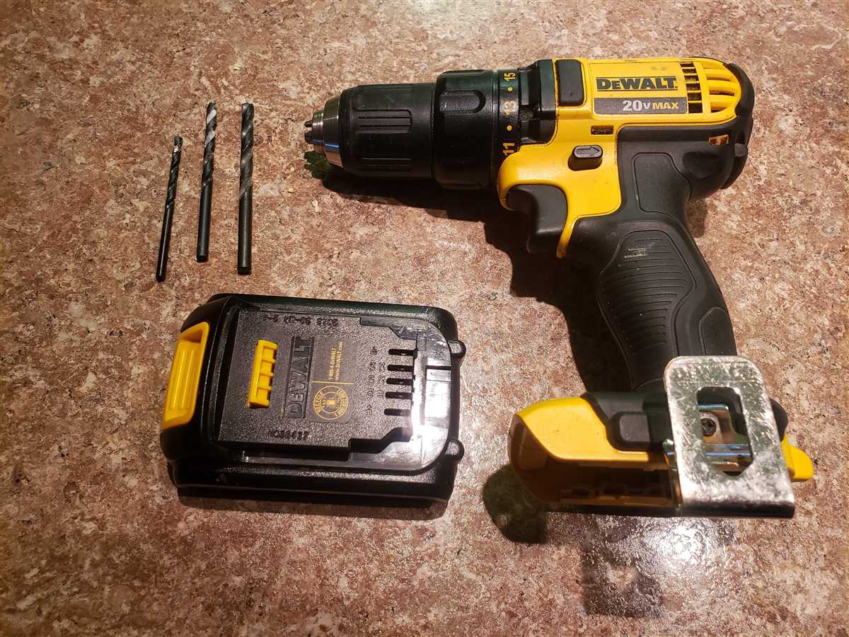How to Turn Off the Light on a DeWalt Drill Test the Light Function