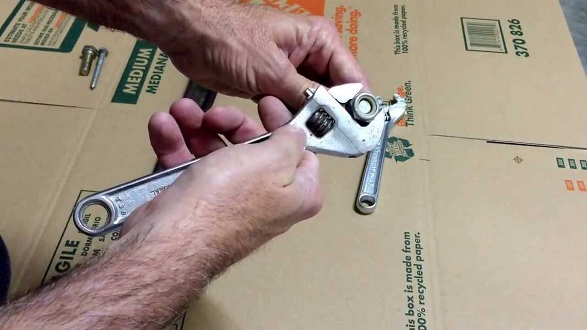 How to Properly Use a Crescent Wrench: Step-by-Step Guide Step 1: Adjusting the Wrench