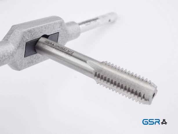 Step-by-step guide on how to use a tap wrench effectively | OurWebsite 5. Test the fit