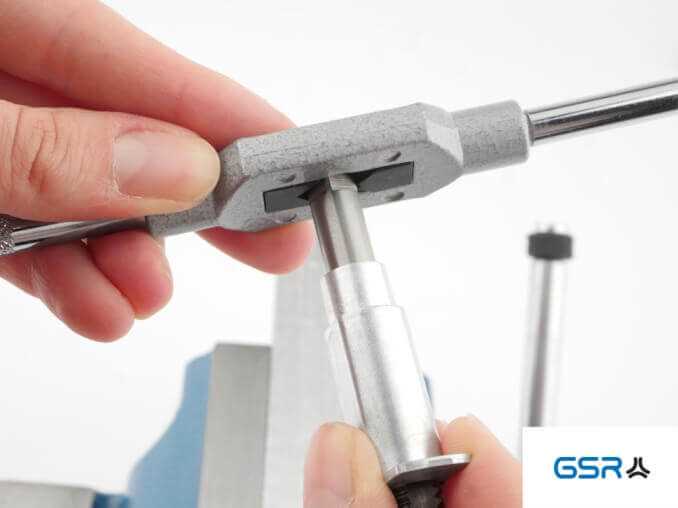 Step-by-step guide on how to use a tap wrench effectively | OurWebsite Tips for effective use