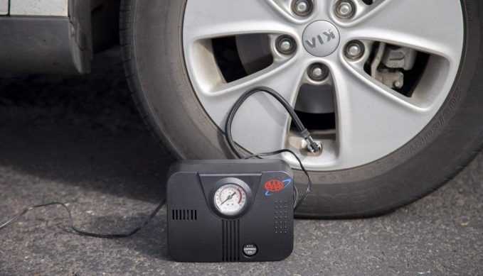 Step-by-Step Guide: How to Use an Air Compressor to Inflate Tires Step 6: Inflate the Tire