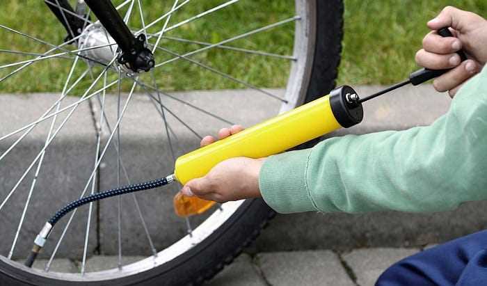 Step-by-Step Guide: How to Use an Air Compressor for Bike Tire Inflation Monitor the pressure