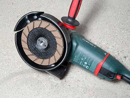 Mastering Concrete Grinding with an Angle Grinder: Tips and Techniques Vertical Surfaces