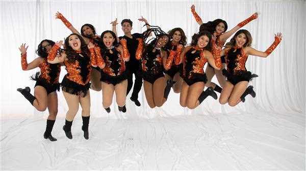 What is Drill Team in High School: Everything You Need to Know 3. Teamwork and Discipline