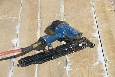Choosing the Right Nail Gun for Paneling: A Complete Guide 2. Nail Size