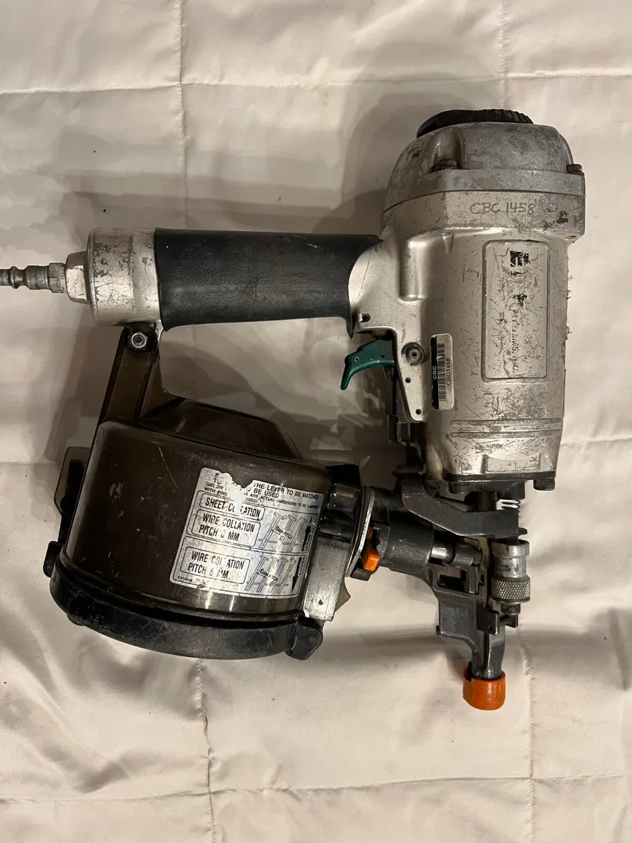 Choosing the Right Nail Gun for Paneling: A Complete Guide 5. Pin Nailers